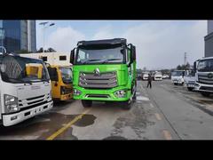 Caminhão compactador de lixo