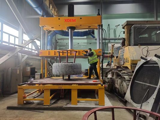 XDEM 260T Pressão hidráulica de pneus para mineração Pneus OTR Caminhões de mineração Pneus 23.5R25 29.5R25 35/65R35 45/68R45