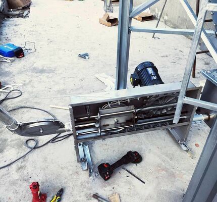 Livestock Fattening Feed Line Fully Automatic Feeding Line Equipment Livestock Equipment Manufacturer