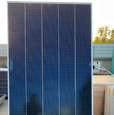 Equipamento fotovoltaico de saída de energia de 300W a 20kW com tensão personalizável de 12V 24V e painel solar de montagem em parede com acabamento galvanizado para geração de energia solar